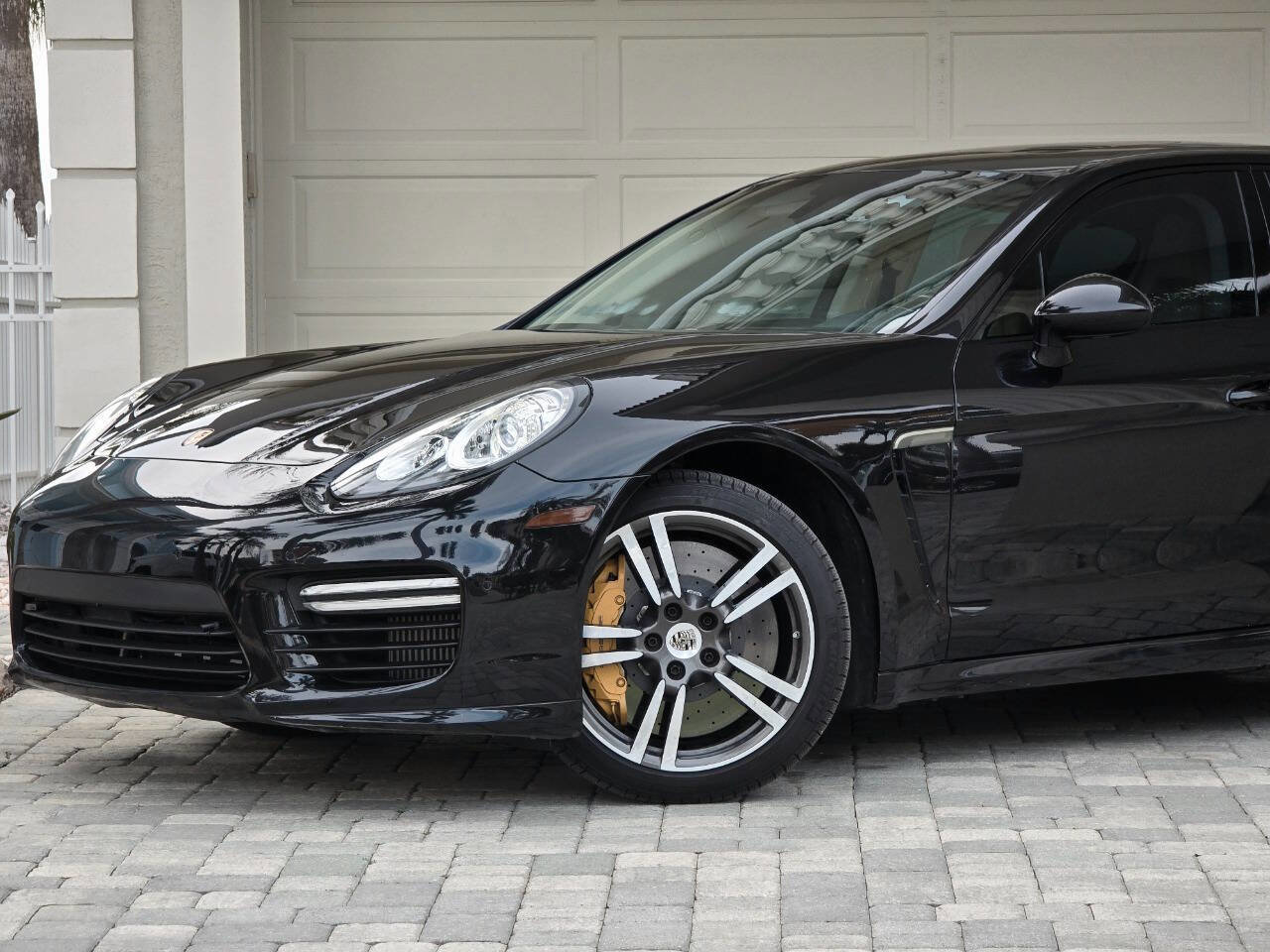 Used 2014 Porsche Panamera Turbo S w/ Exterior Package in Black image 2