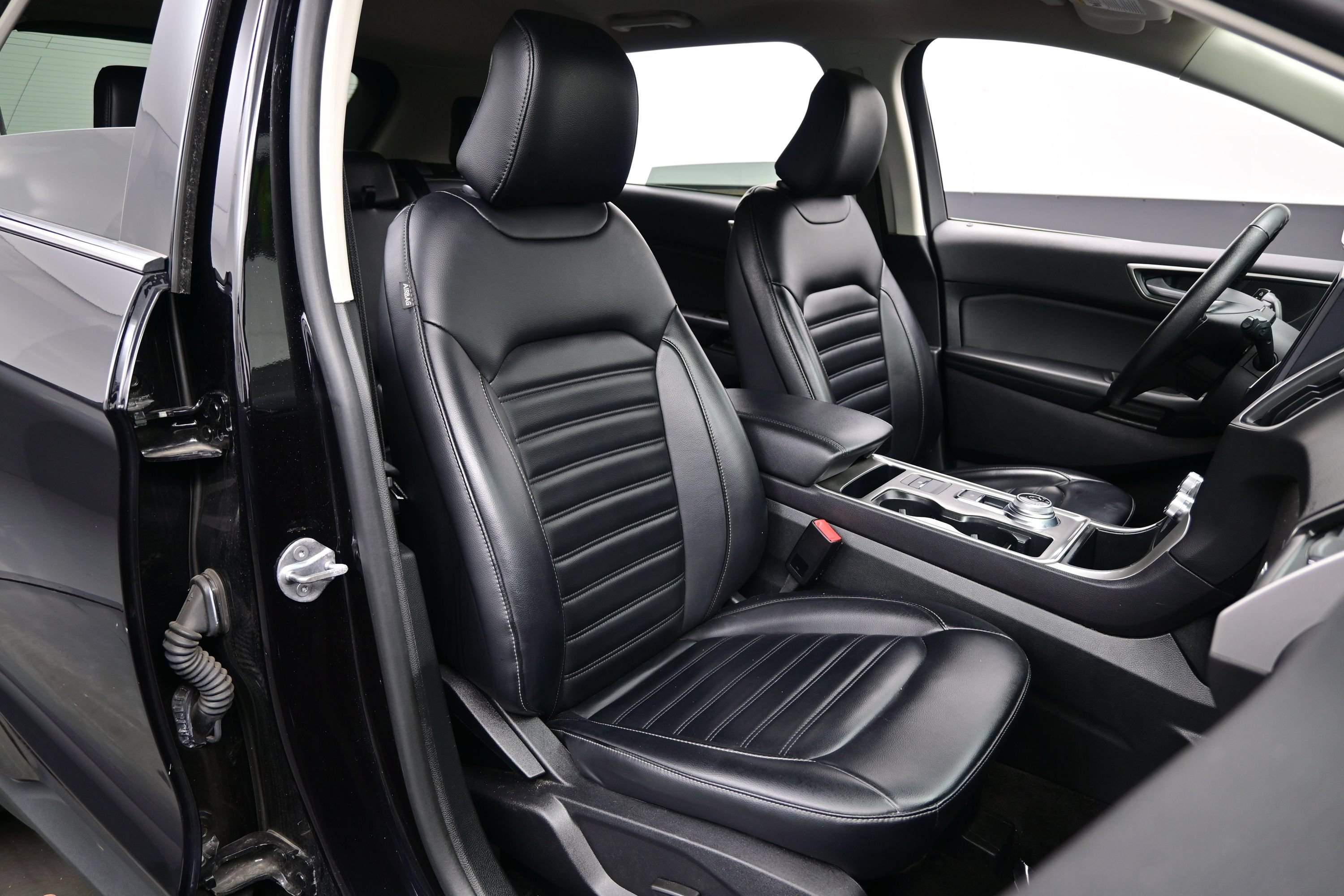 Used 2024 Ford Edge SEL AWD/4WD image 13