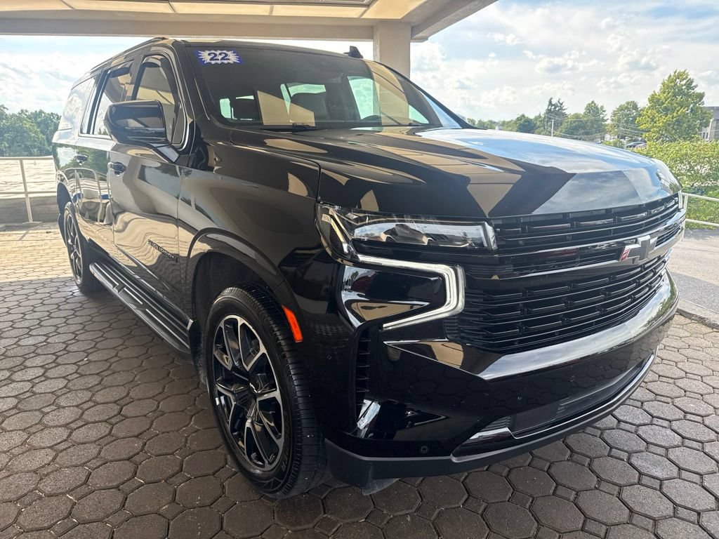 Used 2023 Chevrolet Suburban RST AWD/4WD image 4