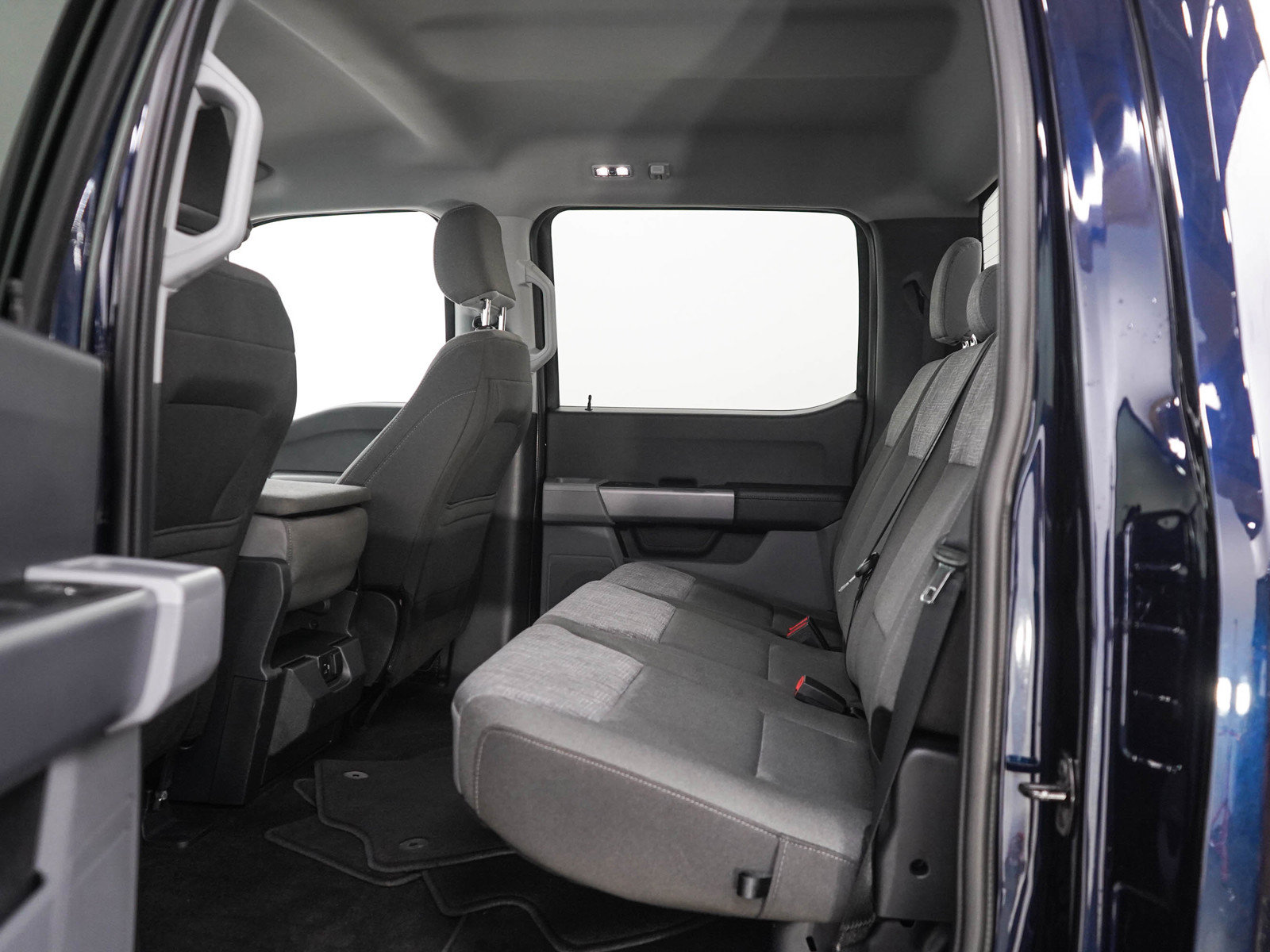 Used 2022 Ford F150 XLT w/ XTR Package AWD/4WD image 17