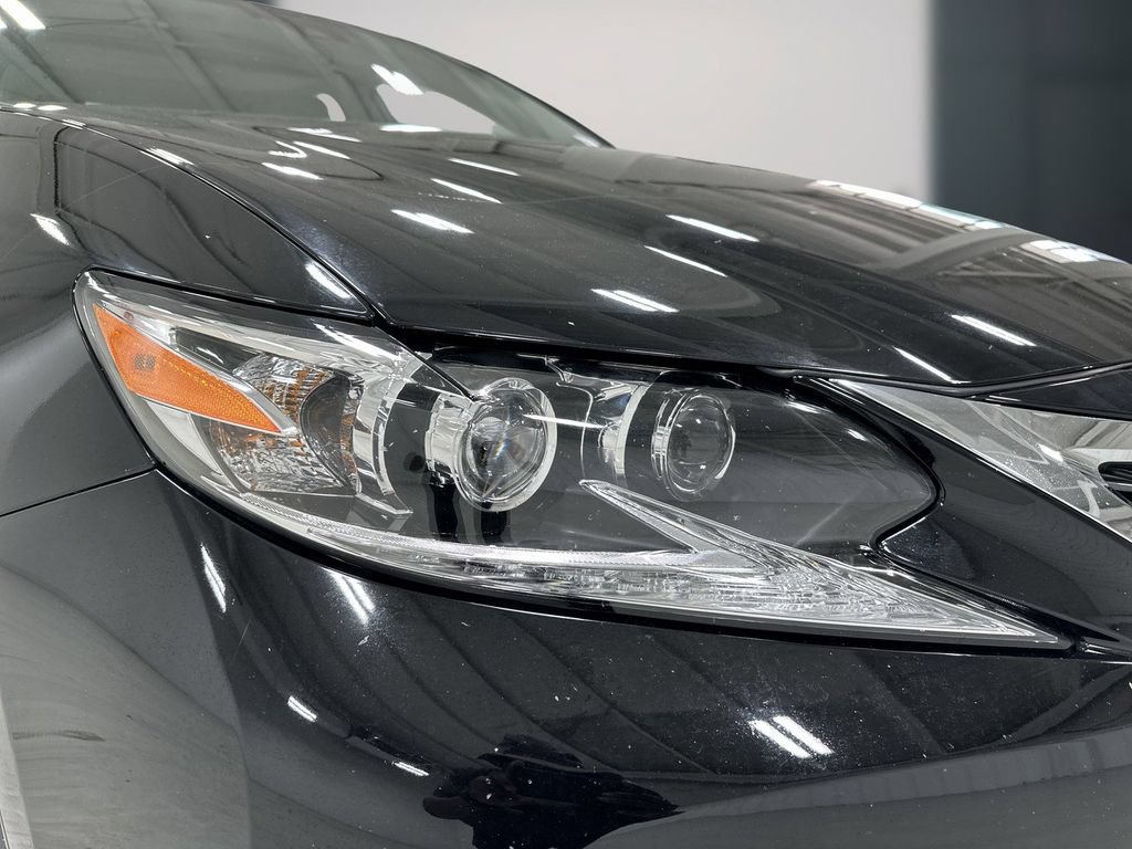 Used 2018 Lexus ES 350 w/ Luxury Package w/Wood Trim FWD image 11