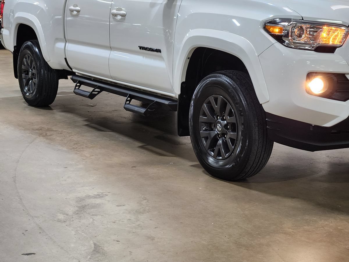 Used 2022 Toyota Tacoma SR5 RWD image 16
