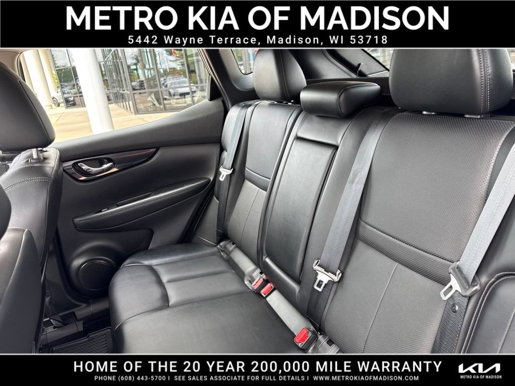 Used 2022 Nissan Rogue Sport SL w/ Premium Package AWD/4WD image 28
