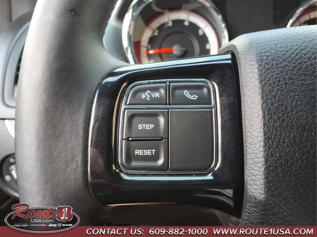 Used 2016 Dodge Grand Caravan SE FWD image 27