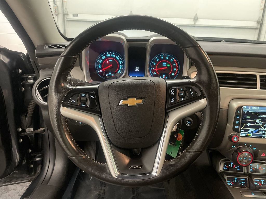 Used 2014 Chevrolet Camaro SS w/ RS Package RWD image 5