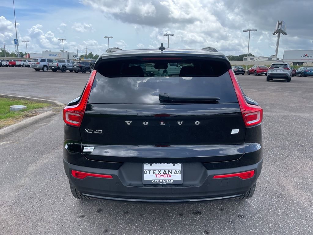 Used 2023 Volvo XC40 Recharge Plus AWD/4WD image 6