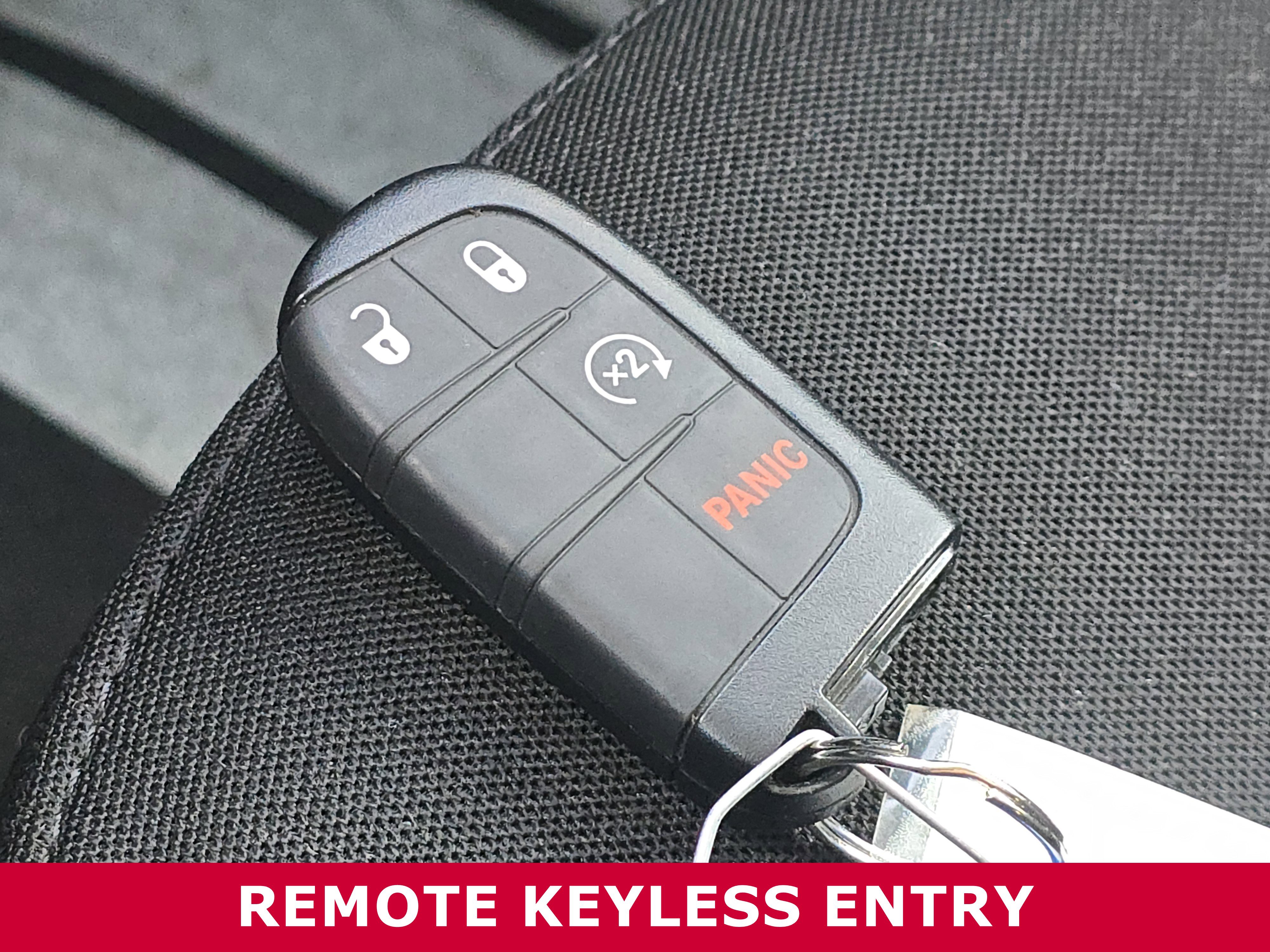 Used 2017 Jeep Renegade Latitude image 31