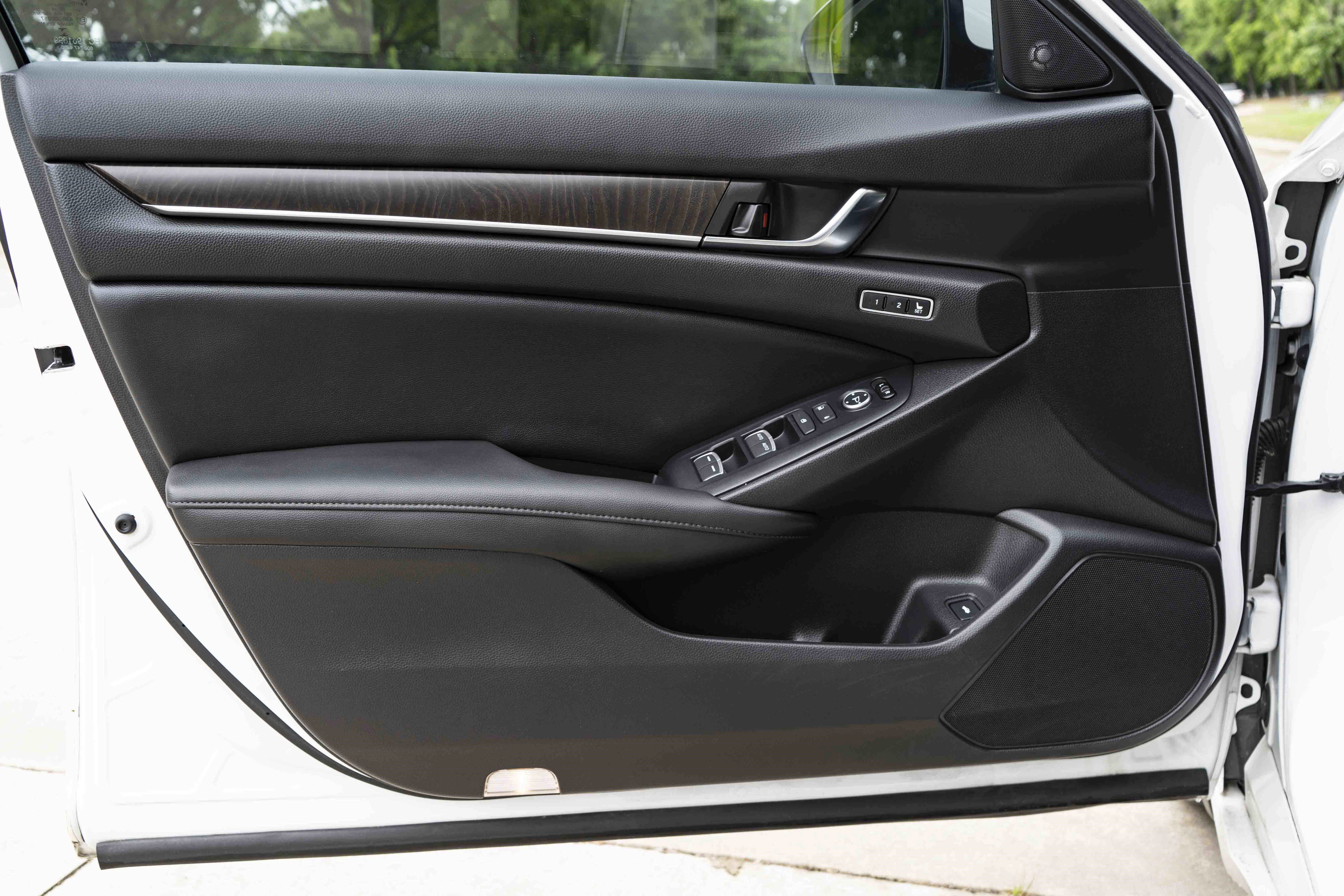 Used 2021 Honda Accord EX-L image 35