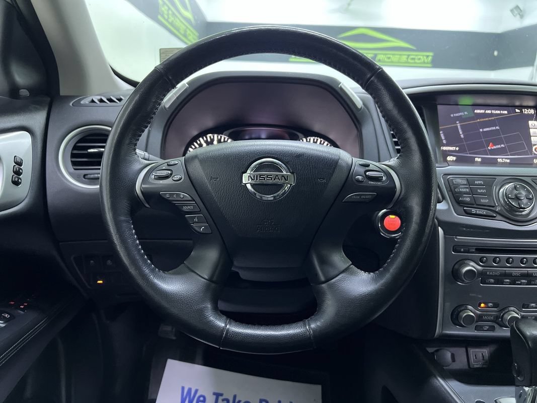 Used 2019 Nissan Pathfinder SL AWD/4WD image 20