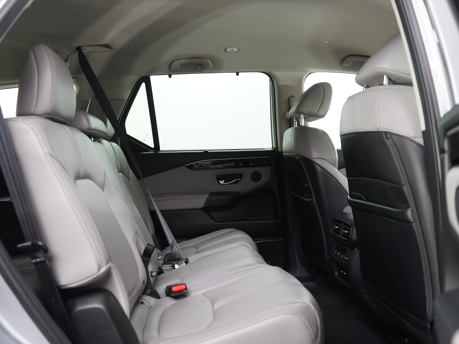 Used 2024 Honda Pilot EX-L image 13