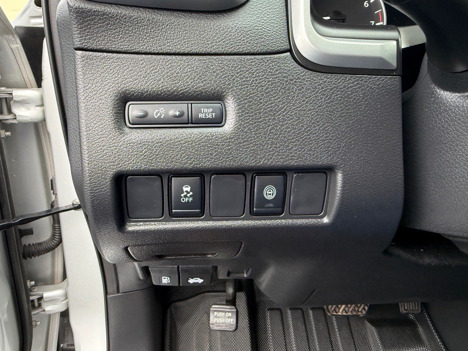 Used 2023 Nissan Murano SV AWD/4WD image 26