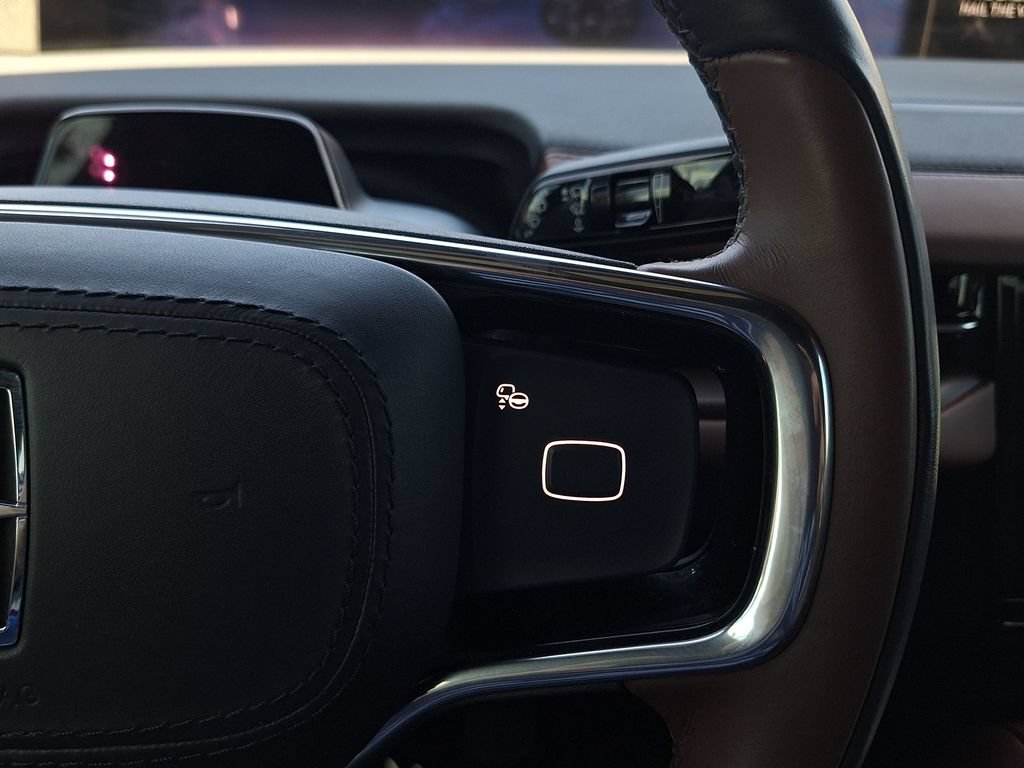 Used 2025 Lincoln Navigator Reserve AWD/4WD image 19