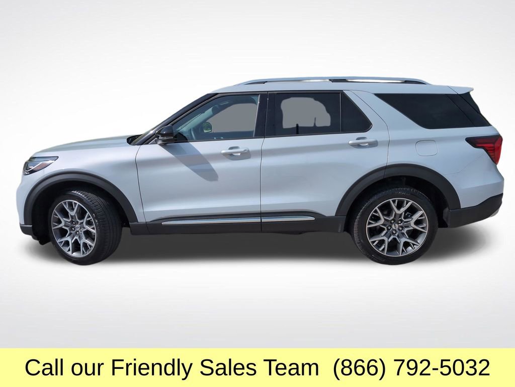 Used 2025 Ford Explorer Platinum w/ Ultimate Package AWD/4WD image 2