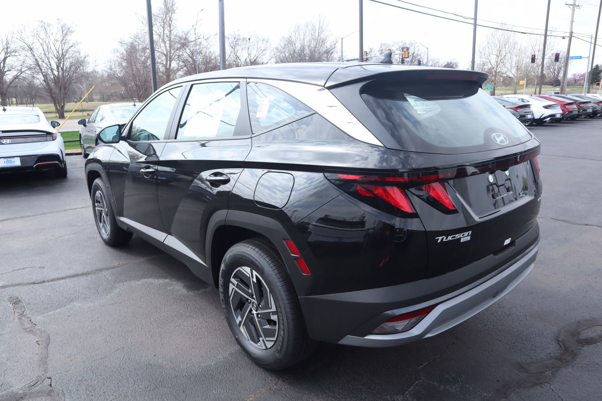 New 2026 Hyundai Tucson Blue SE image 20