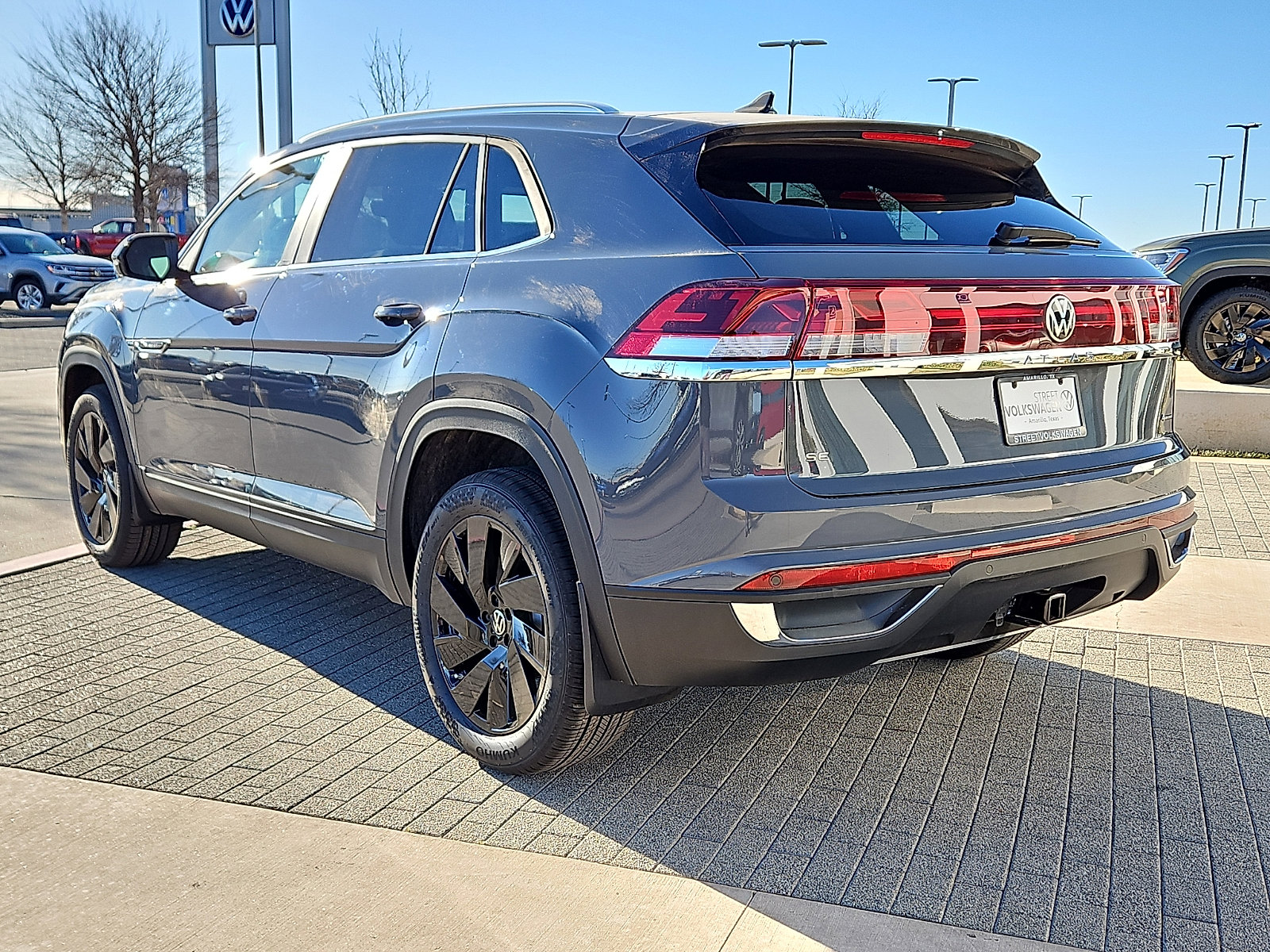 New 2026 Volkswagen Atlas Cross Sport SE image 2