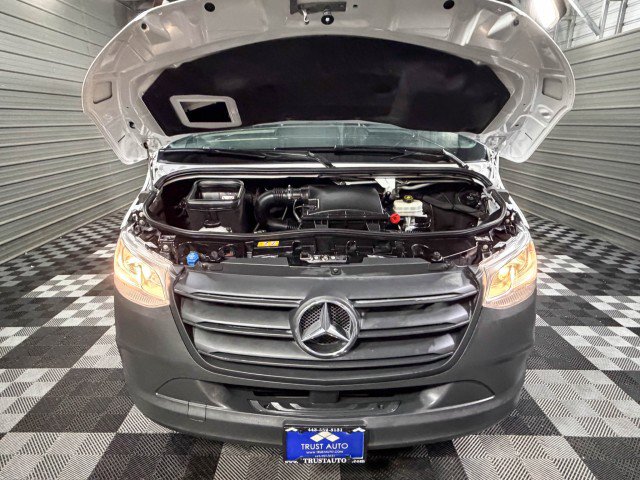 Used 2020 Mercedes-Benz Sprinter 2500 image 31