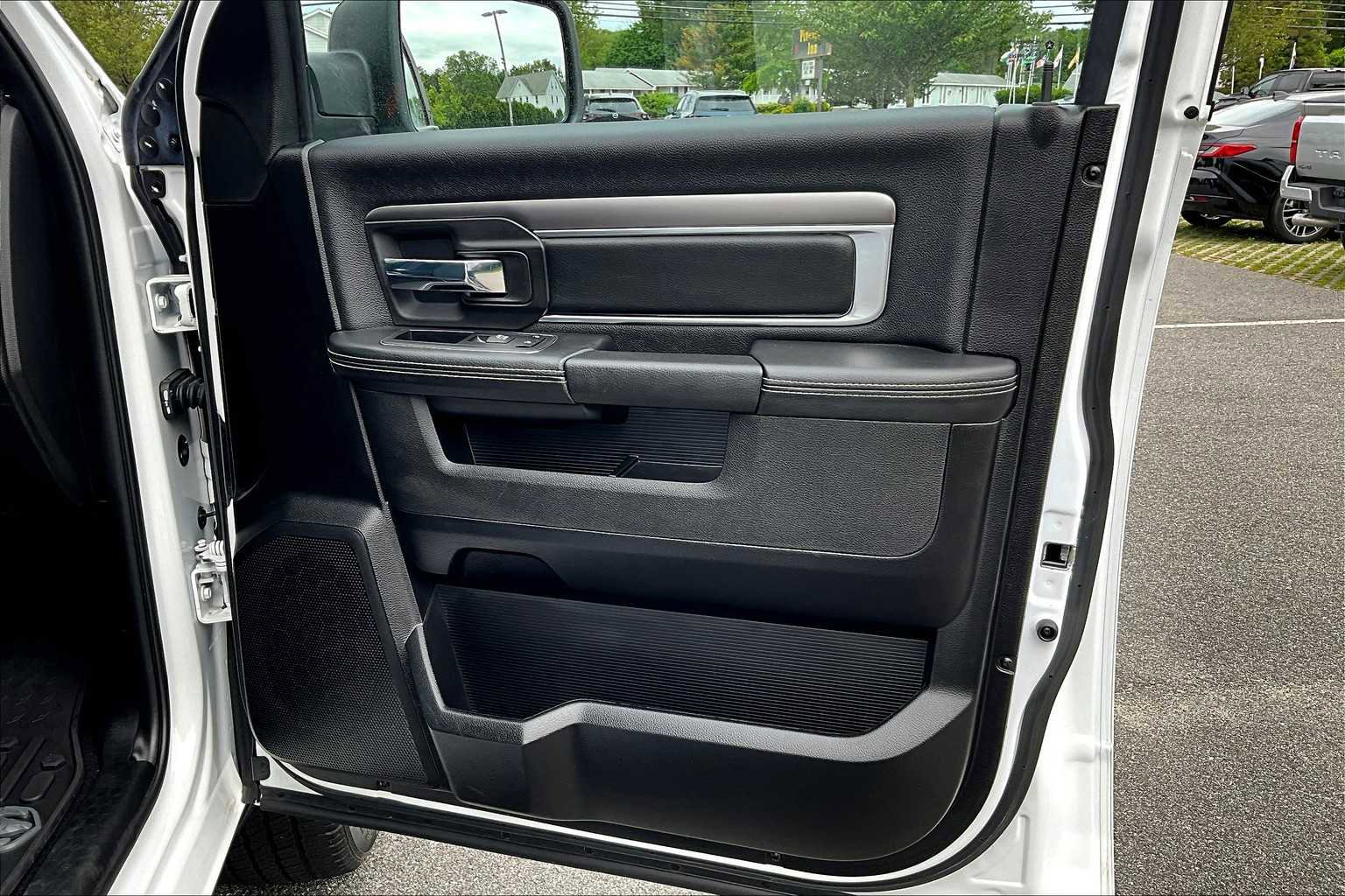 Used 2022 RAM 1500 Classic Warlock w/ Electronics Group image 12