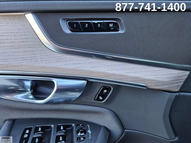 Used 2026 Volvo XC90 B6 Core w/ Protection Package Premier AWD/4WD image 18