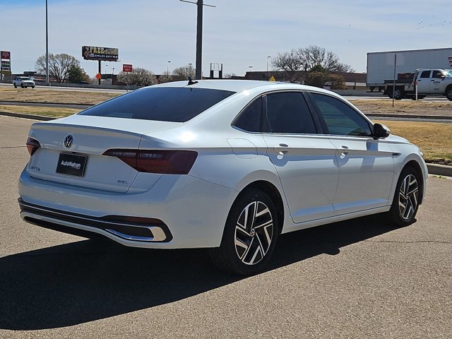 Used 2022 Volkswagen Jetta SEL image 5