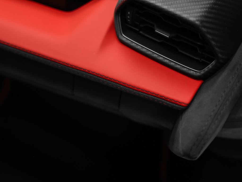 Used 2024 Lamborghini Revuelto image 28