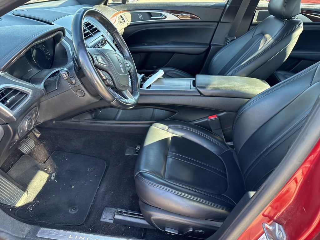 Used 2019 Lincoln MKZ Reserve FWD image 13