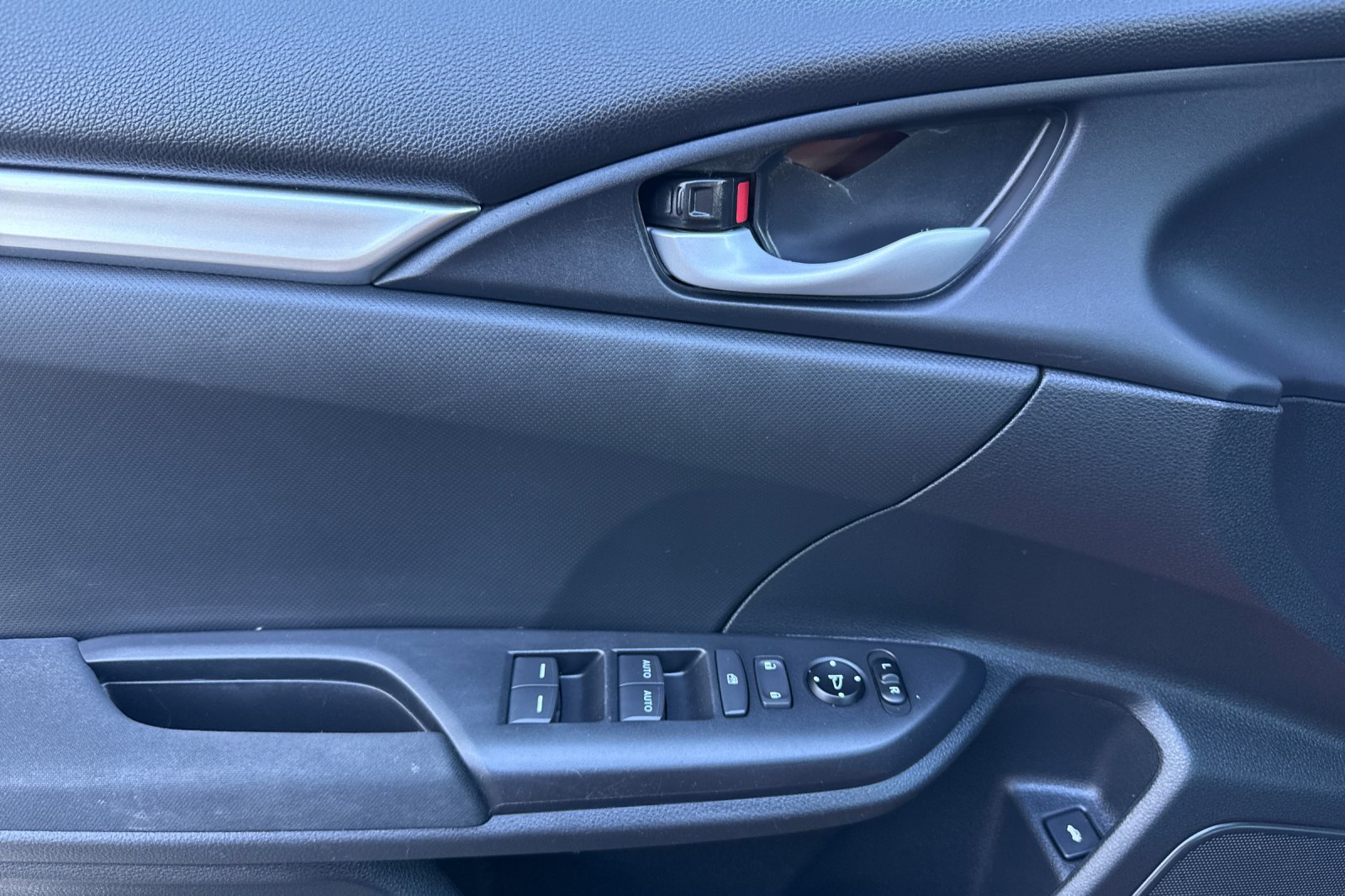 Used 2020 Honda Civic LX image 11