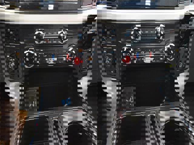 Used 2022 Ford F150 XLT w/ Equipment Group 302A High image 17