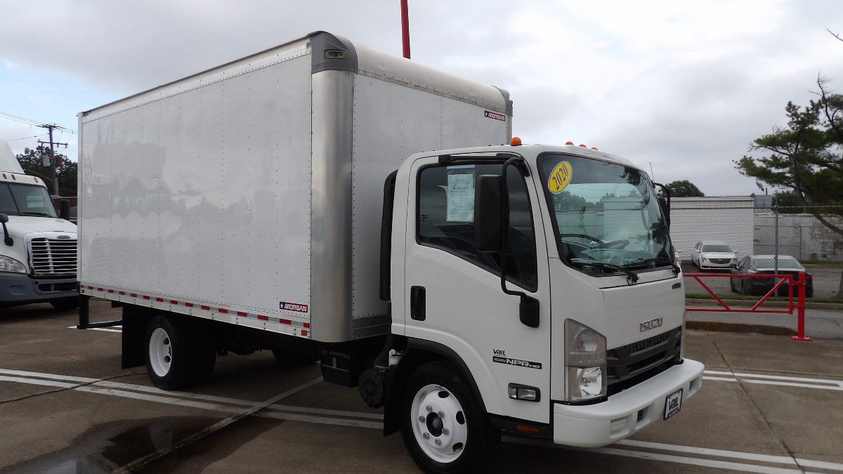 Used 2020 Isuzu NPR RWD image 1