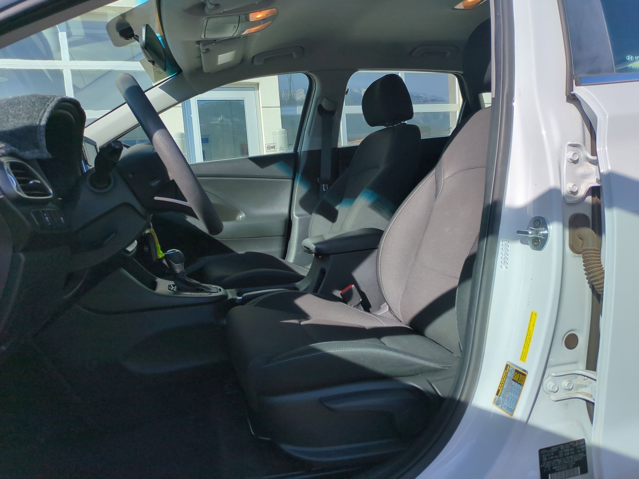 Used 2020 Hyundai Elantra GT image 18