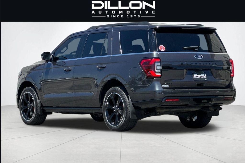 Used 2023 Ford Expedition Limited AWD/4WD image 6