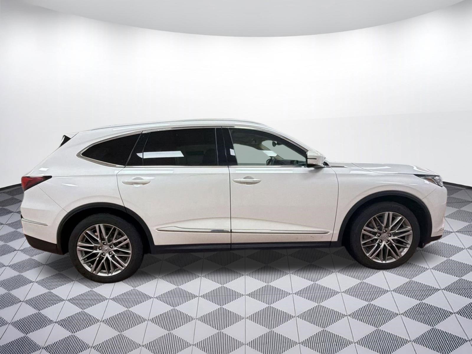 Used 2023 Acura MDX SH-AWD w/ Advance Package image 7