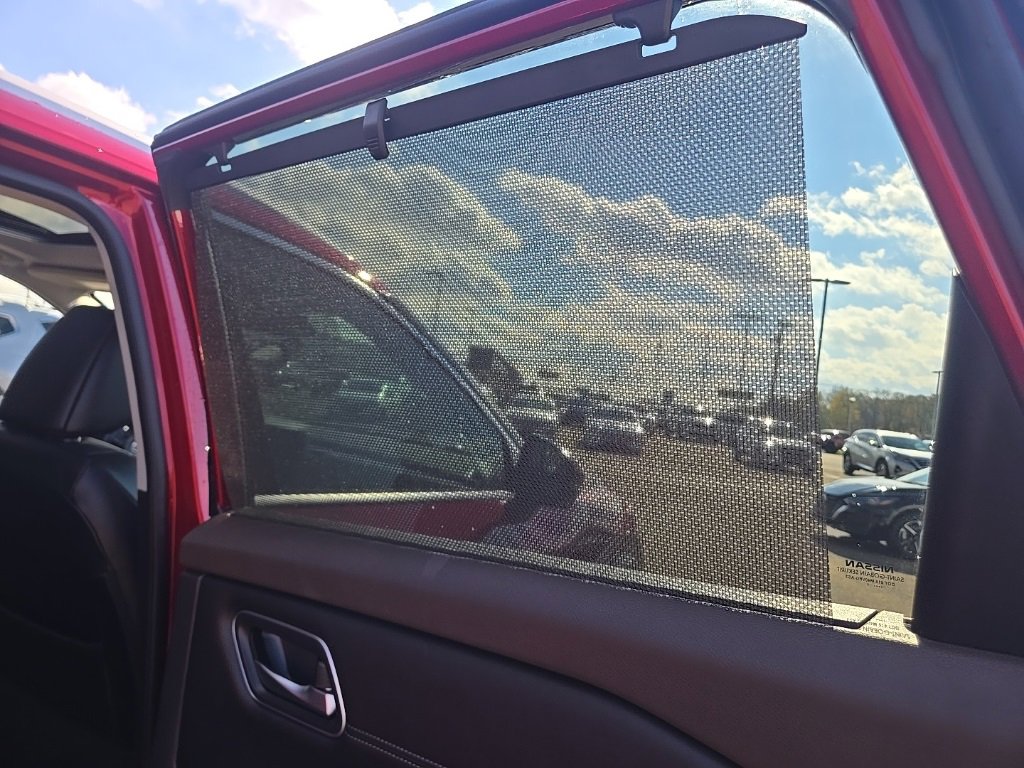 Used 2021 Nissan Rogue SV w/ Premium Package image 32