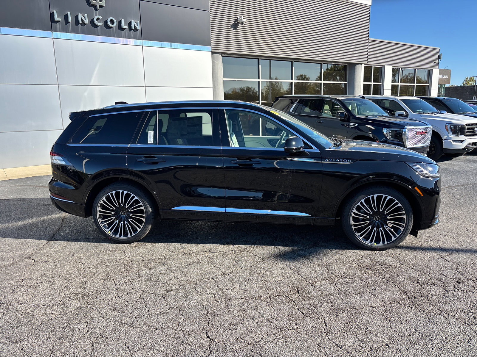 New 2026 Lincoln Aviator Black Label w/ Dynamic Handling Package image 8