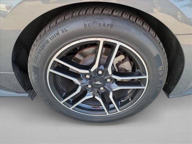 Used 2022 Ford Mustang Premium RWD image 9