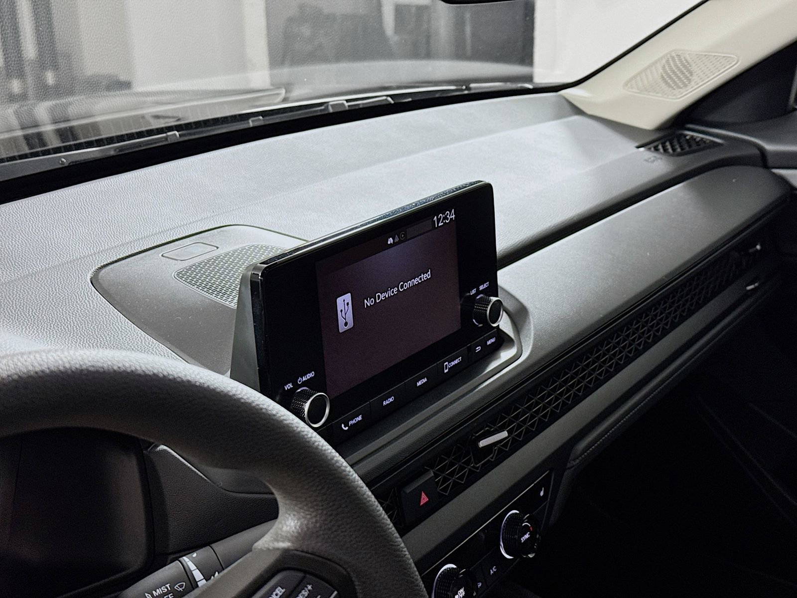 Used 2025 Honda Accord SE image 8