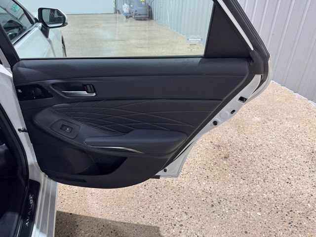 Used 2021 Toyota Avalon Limited AWD/4WD image 26