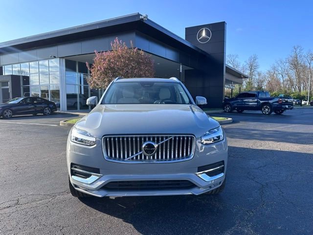 Used 2024 Volvo XC90 B6 Ultimate image 3