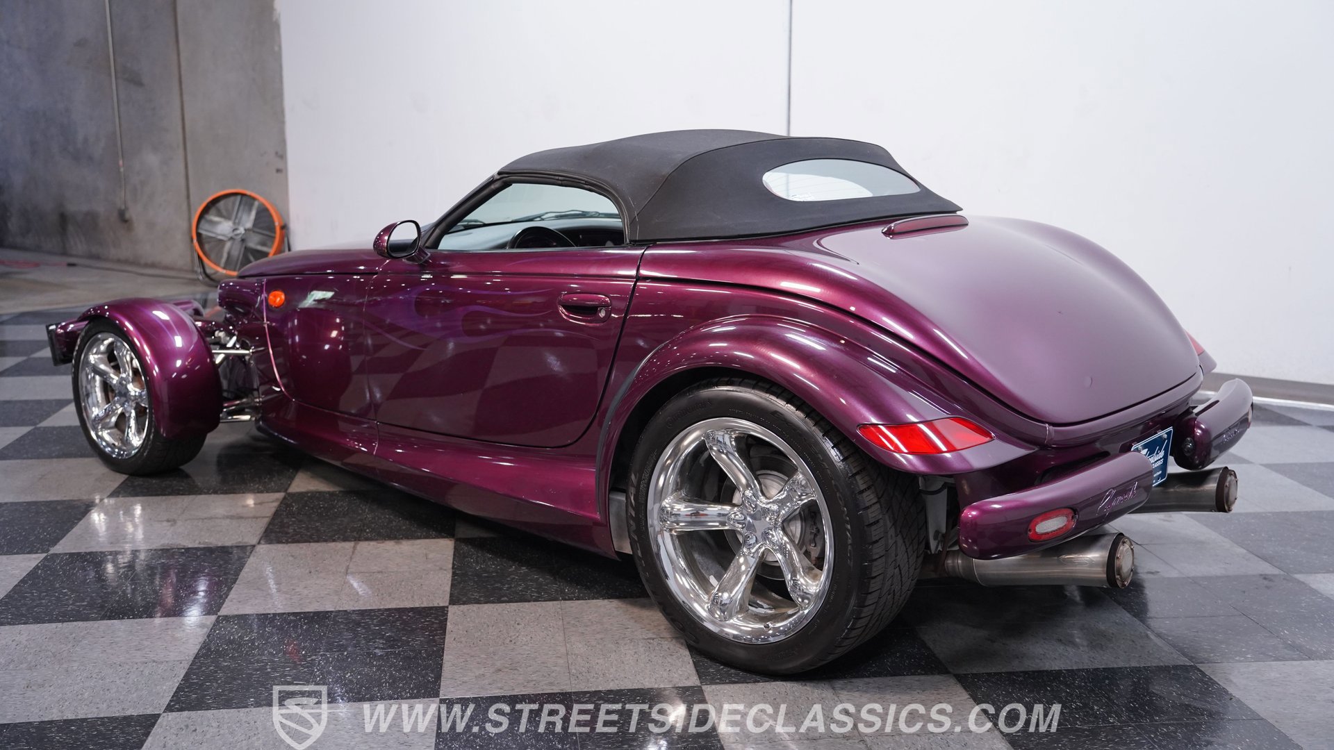 Used 1999 Plymouth Prowler RWD image 8