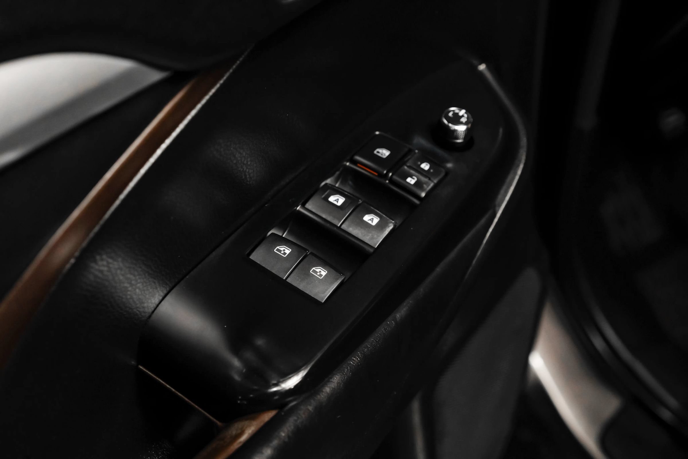 Used 2018 Toyota Highlander XLE FWD image 47