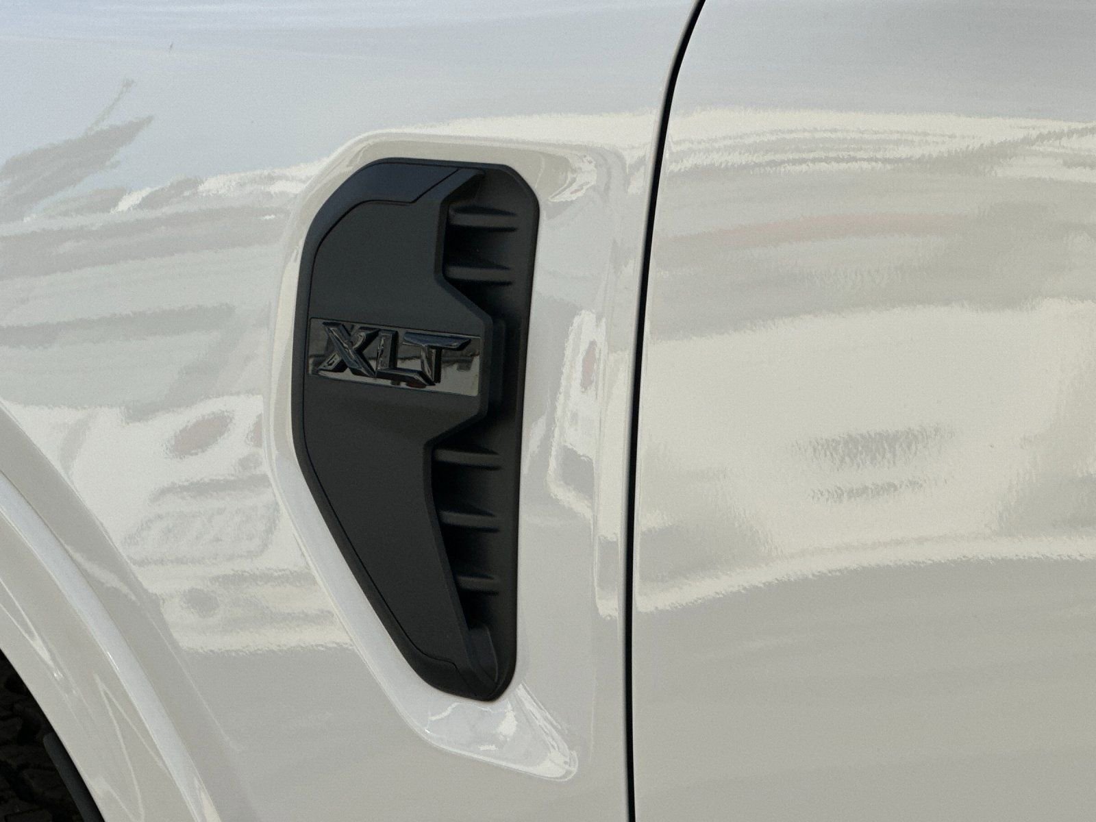 New 2025 Ford Ranger XLT w/ Black Appearance Package image 33