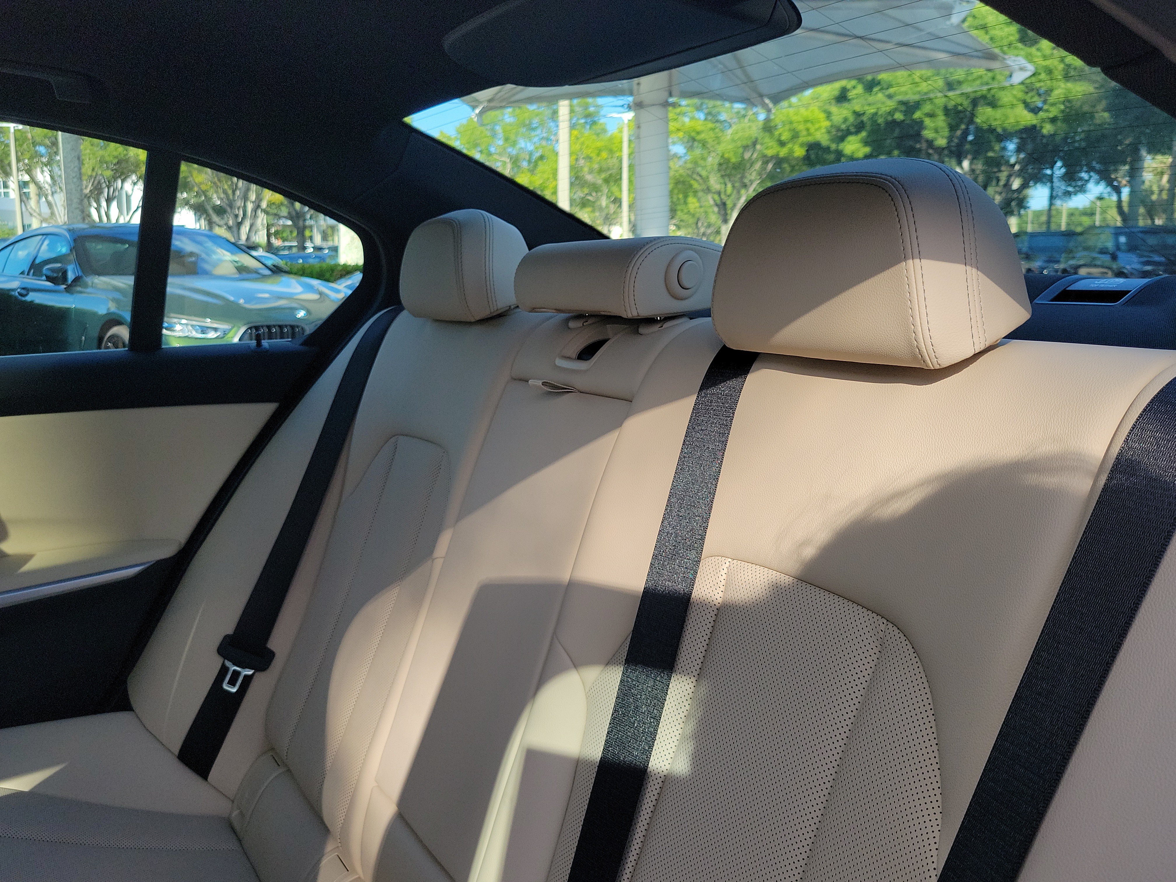 New 2026 BMW 330i Sedan w/ Convenience Package RWD image 10
