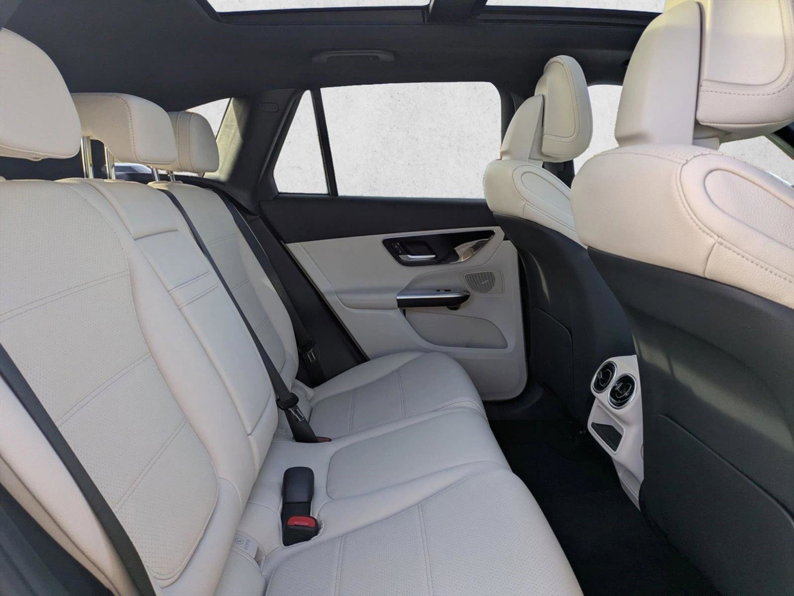 New 2026 Mercedes-Benz GLC 300 4MATIC image 20
