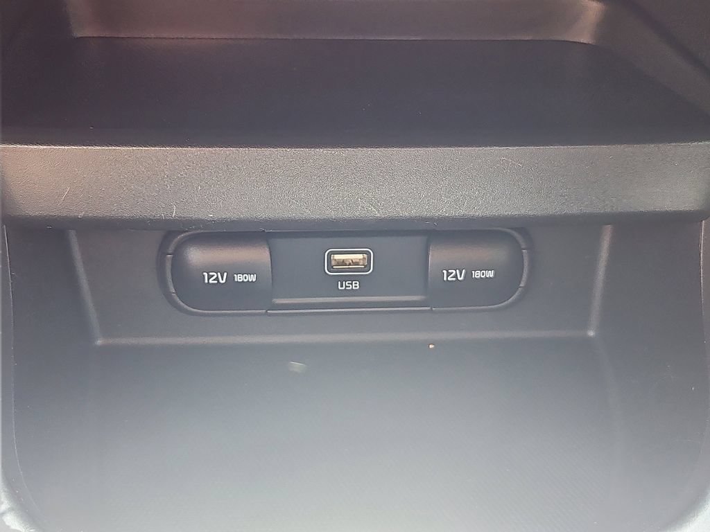 Certified 2025 Kia Seltos LX AWD/4WD image 16