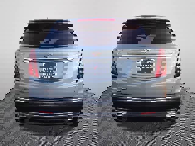 Used 2023 Cadillac XT5 Premium Luxury image 3