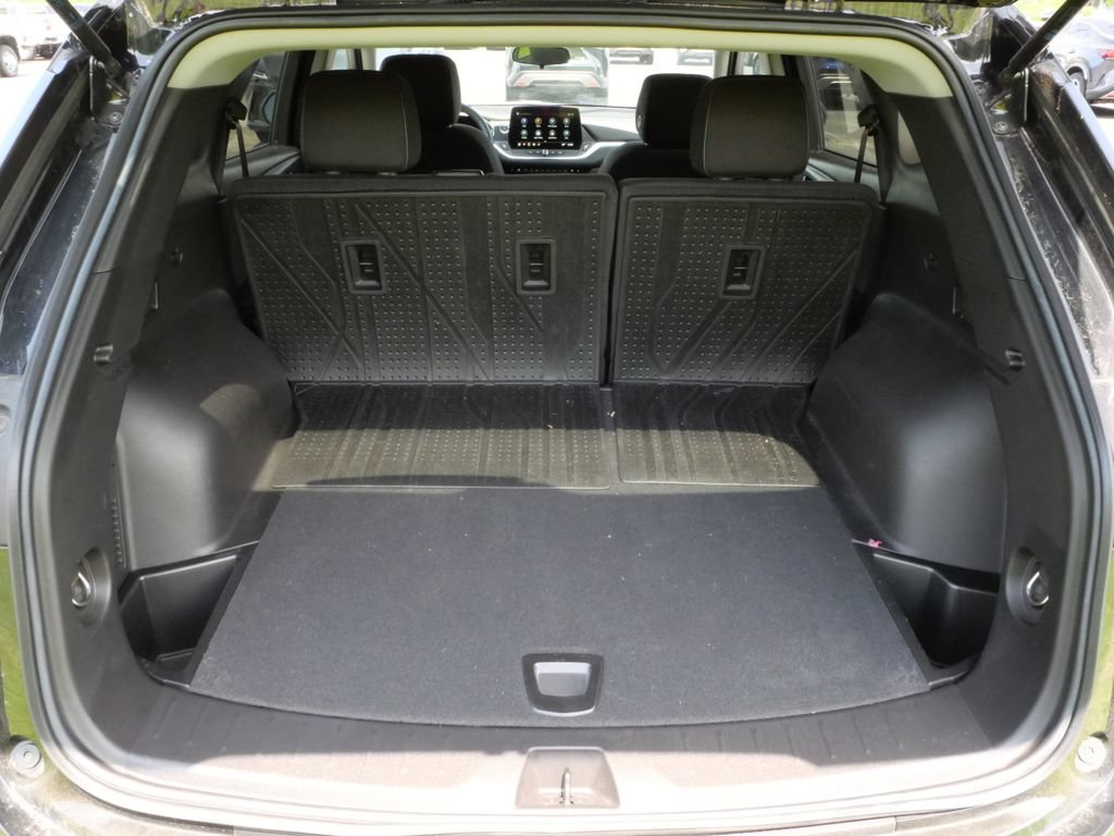 Used 2024 Chevrolet Blazer LT w/ Midnight/Sport Edition AWD/4WD image 28