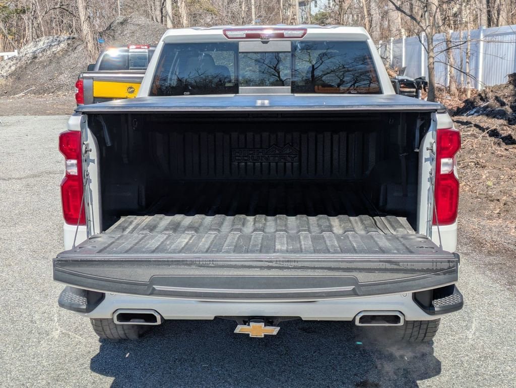 Used 2022 Chevrolet Silverado 1500 High Country w/ High Country Premium Package image 21