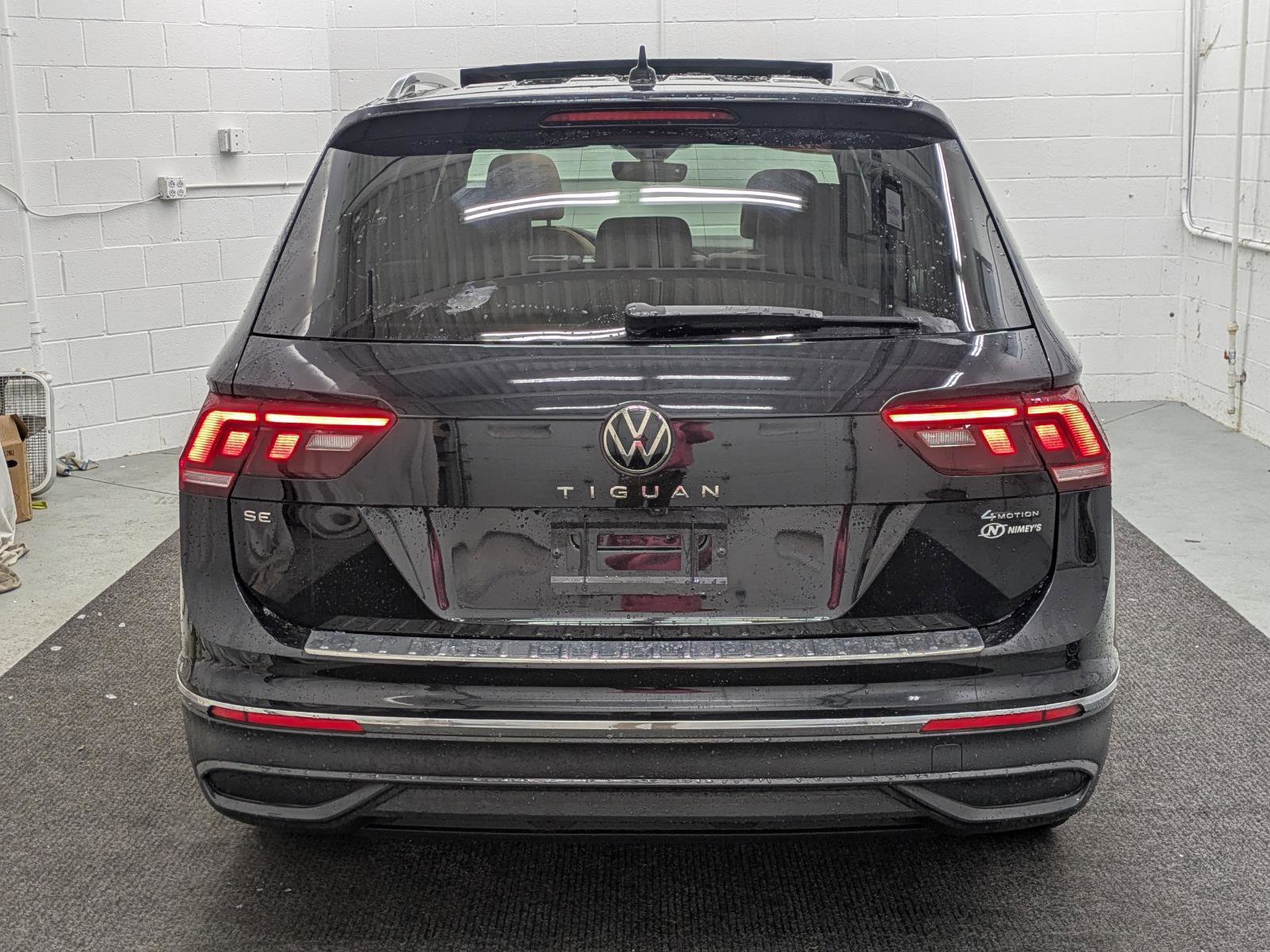 Used 2022 Volkswagen Tiguan SE image 20