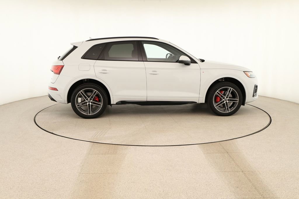 Certified 2025 Audi Q5 e Premium Plus w/ Premium Plus Package image 8