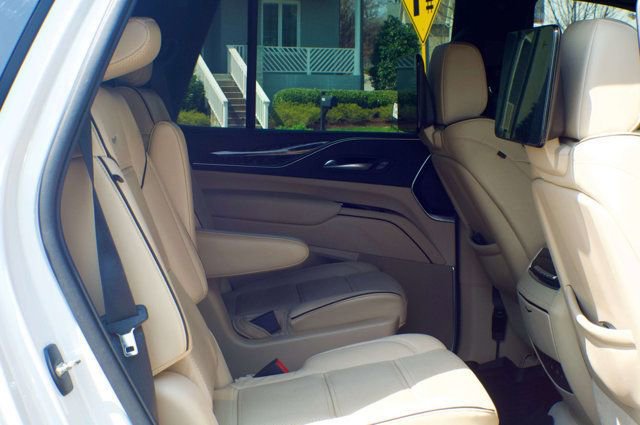 Used 2021 Cadillac Escalade Premium Luxury w/ Performance Package AWD/4WD image 56