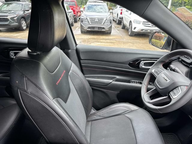 Used 2025 Jeep Compass Trailhawk AWD/4WD image 15